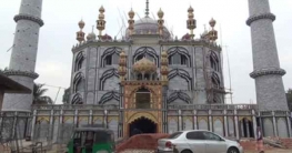 দিনাজপুরে তাজমহলের আদলে দৃষ্টিনন্দন মসজিদ